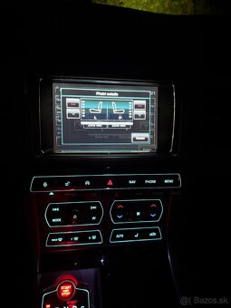Jaguár XF Sportbrake 3.0SD 202kW - 14