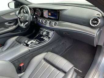 Mercedes E trieda Coupé 400 4matic . 9g. AMG Line. Panorama - 14