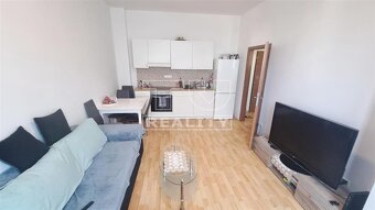 2 izb.byt po komplet.rekonštrukcii s výťahom v širšom centre - 14