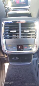 FULL VYBAVA -2.0TDI,150PS, PANO, MATRIX,WEBASTO,KOŽA, CANTON - 14