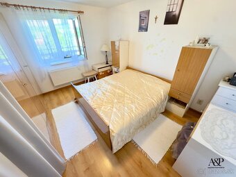 4 IZBOVÝ RD S GARÁŽOU, POZEMOK 960M2, BREZOVÁ POD BRADLOM - 14