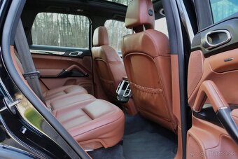 Porsche Cayenne II 2016 3.0TDI Platinum edition - 14