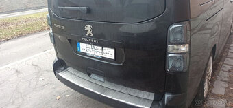 Peugeot Traveller Business VIP L3  EAT8 - 14