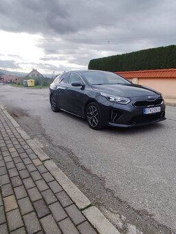 Kia ProCeed 1.4 T-GDi GT-Line automat - 14