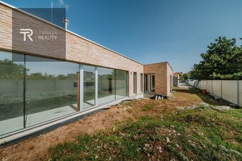 MODRANKA LUXUSNÁ NOVOSTAVBA RODINNÉHO DOMU V TICHEJ ČASTI - 14