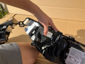 svetla svetlo vw golf viii 8 lift led prave leve - 14