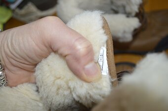 predam original zimne topanky/cizmy UGG - 14