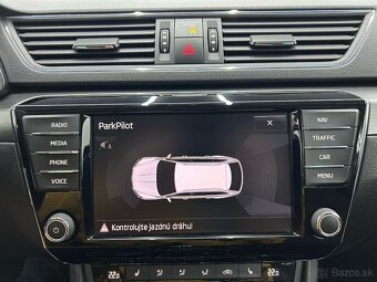 Superb Combi 2,0 TDI Style 140kW 4x4 Ťažné Top stav - 14