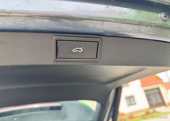 Škoda Octavia SCOUT 2.0 TDI DSG COMBI nafta automat 147 kw - 14