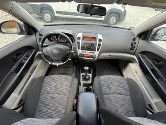 Kia Cee´d SW 1.6 CRDi VGT 16V 90k EX - 14