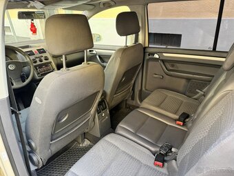Volkswagen Touran 1.9 TDI DSG - 14