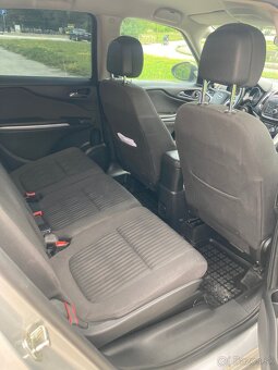 Opel Zafira Tourer - 14
