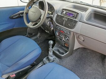 Fiat Punto 1,2 i rok 2002 44kw - 14