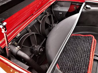 Ferrari 328 GTS z roku 1987 - 14