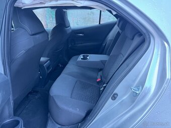 Toyota Corolla 1.2T 4valec benzin 2022 82000km - 14