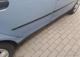 Fiat Punto 1,2 i benzín manuál 44 kw - 14