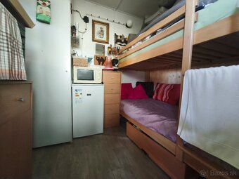 Záhradná chatka v záhradkárskej oblasti - 14