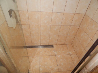 SPEKTRUM REALITY- Na Predaj garsónka, 23 m2 s loggiou , okre - 14