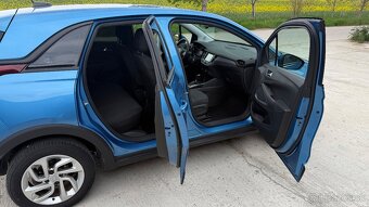 Opel Crossland X 1,2 Benzín Automat - 14