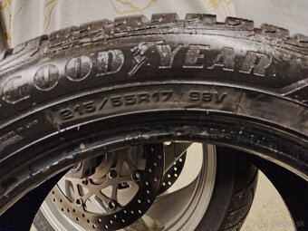 Predám Zimné pneu 215/55R17 98W - 14