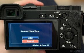 Sony a6300 + príslušenstvo a objektívy - 14
