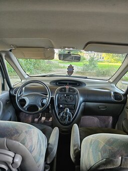 Citroen Xara Picasso 1.8 benzín 85 kw 2003 ročník - 14