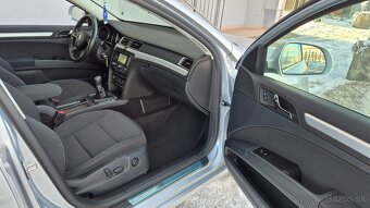 Škoda Superb Combi 2.0 TDI CR Elegance LED NAVI - 14