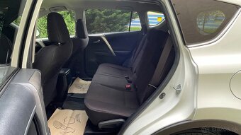 Toyota RAV4 2.2 d4d 110kw Premium XA40 - 14