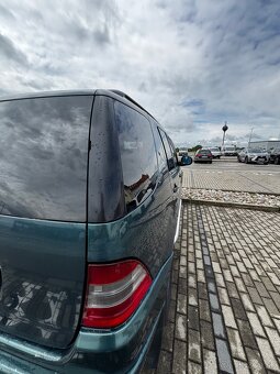 Predam Mercedes-Benz - 14