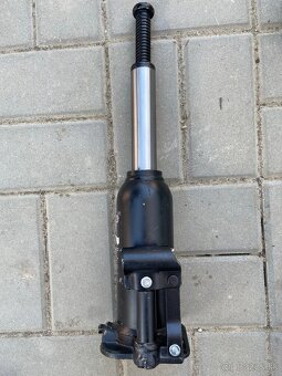 Predám hydraulický zdvihák KS TOOLS s nosnosťou 5 ton - 14