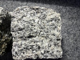 Čadičové kocky-Žulové kocky - 14