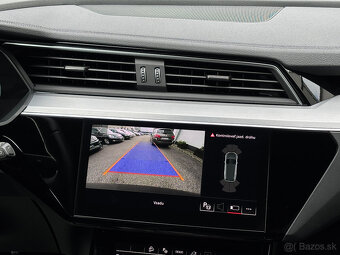 Audi E-tron 50 quattro S line Sivá - 14
