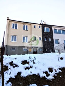 Krásny zrekonštruovaný rodinný dom v Prakovciach DOHODOU - 14