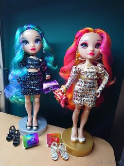 13x bábiky Rainbow High - 14