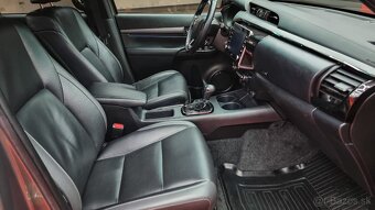 Predám Toyota Hilux 2,8D - 14
