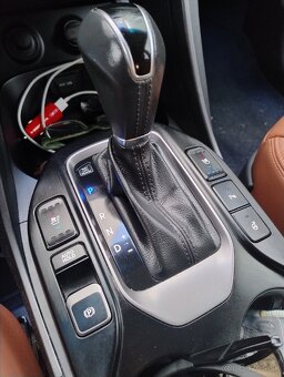 Hyundai Santa fe Grand - 14