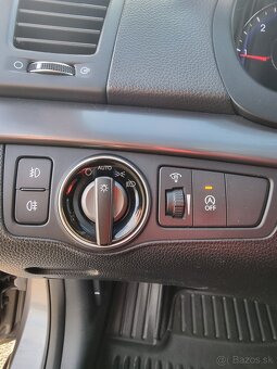 Hyundai i40 CW 1.7 CRDi HP Business A/T za 9.990 € - 14