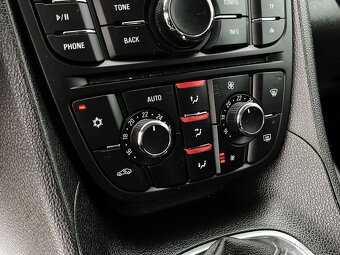 Meriva Benzín -- 93 365 km -- - 14