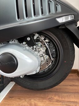 Vespa 946 Emporio Armani 0020 - 14