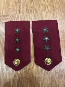 Konvlut starých komunistických predmetov - 14