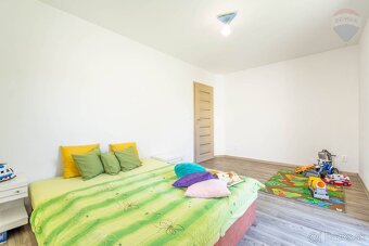 MODERNÝ DVOJPODLAŽNÝ RODINNÝ DOM - PREDAJ - Nitrianske Pravn - 14
