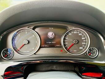 Volkswagen Touareg - 14