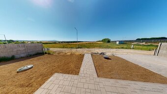 NOVÝ PROJEKT "PRI SADE" HORNÉ ŠTITÁRE 4-IZB NOVOSTAVBY - 14