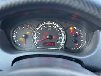 Suzuki Swift 1.3 benzín 67 kW MT/5 - 14