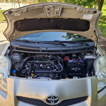 Toyota Yaris 1.33 Vvt-i M6 2009 - 14