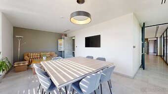 Na prenájom: moderný objekt s ateliérom – Oravné - 14