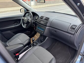 Škoda Fabia Combi 1.2TSI Elegance Swiss Šíber/Ťažné/Full - 14
