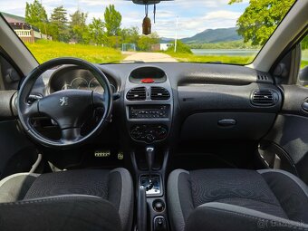 Peugeot 206 1.6 Benzín,  Automat , 117 000km , Nová STK - 14