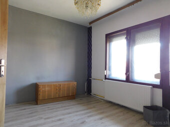 Nenince - veľký rodinný dom so záhradou - 14