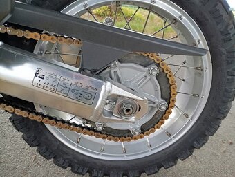 Aprilia Caponord 1000 - 14